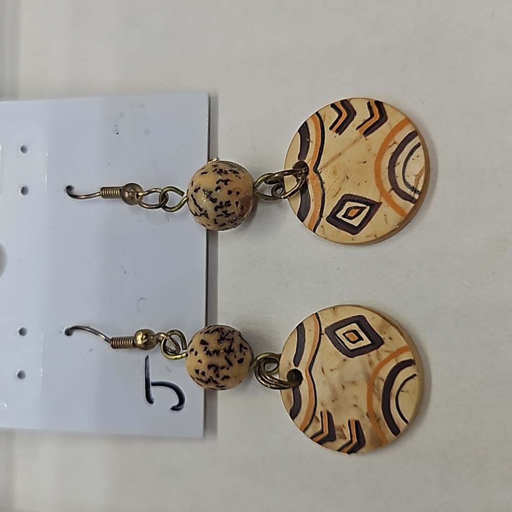 Retro pierced earrings
